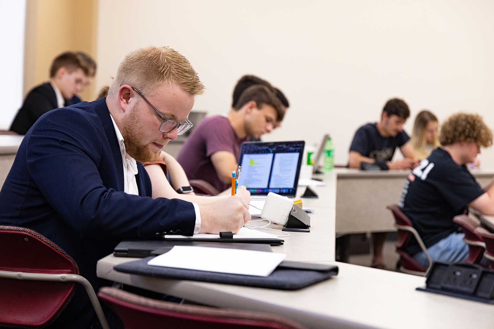 Our undergraduate finance program brings our unique approach to learning, and faith to industry finance courses.
