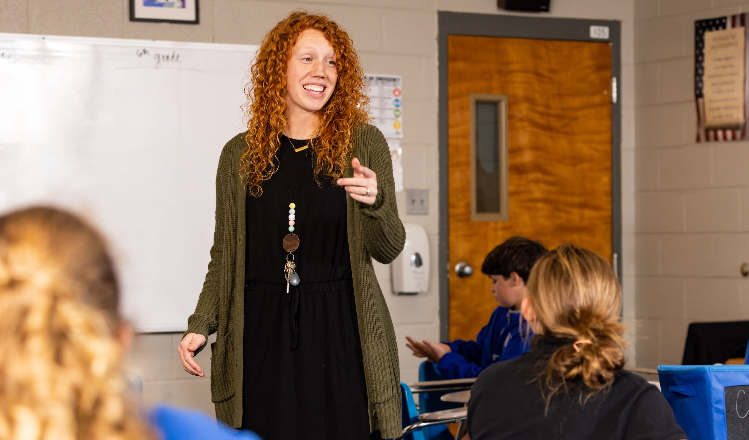 How do you become an ESL teacher in the state of Tennessee? How to get hired as a literacy coordinator in Tennessee? How to become a school adolescent literacy teacher in Tennessee?