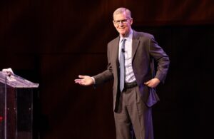 General Stanley McChrystal speaks to the crowd at the annual FHU Benefit Dinner